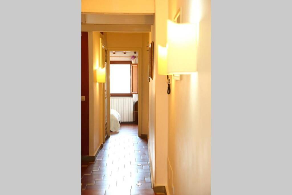 Santa Maria Novella Station Florentine Apartment Florenz Exterior foto